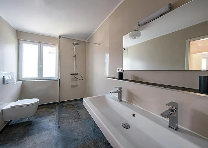 Haus-ambrunnen * Nothweiler