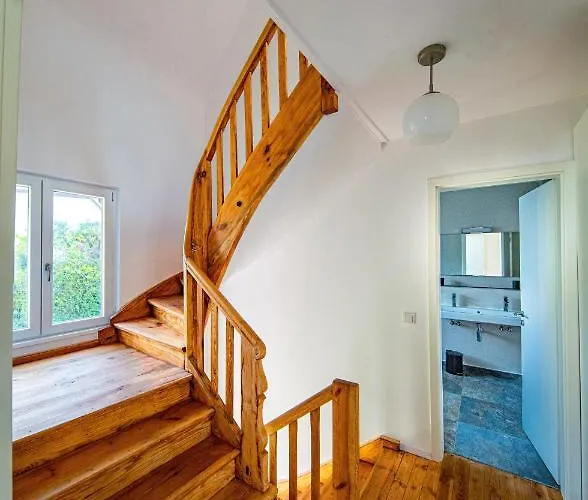 Semesterbostad Haus-ambrunnen *